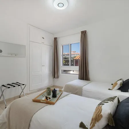Apartament Serene Terrace And Pool *