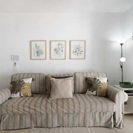 Serene Terrace And Pool Apartament *